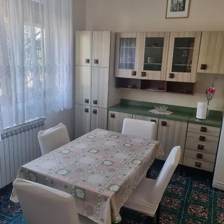Roso Punta Apartment